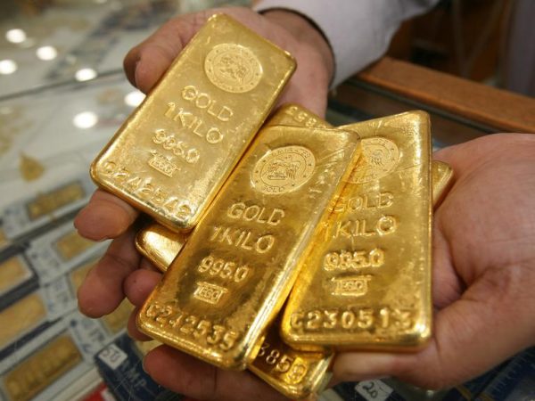 طلای جهانی محدود معامله شد
