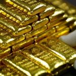 بازارهای جهانی همچنان در سطوح بالایی از نااطمینانی قرار دارند/ طلا در کف ۳۳۰۰ دلاری