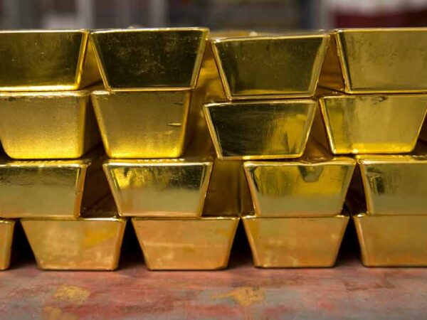 نوسان جزئی طلا در بازارهای جهانی