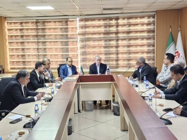 رستگار: حامی تصمیم گیری های منسجم، موثر و راهبردی صنوف در کارگروه های تخصصی آن ها خواهیم بود/ بذرافشان بر ضرورت وحدت اتحادیه ها و پیگیری مصرانه مشکلات تاکید کرد