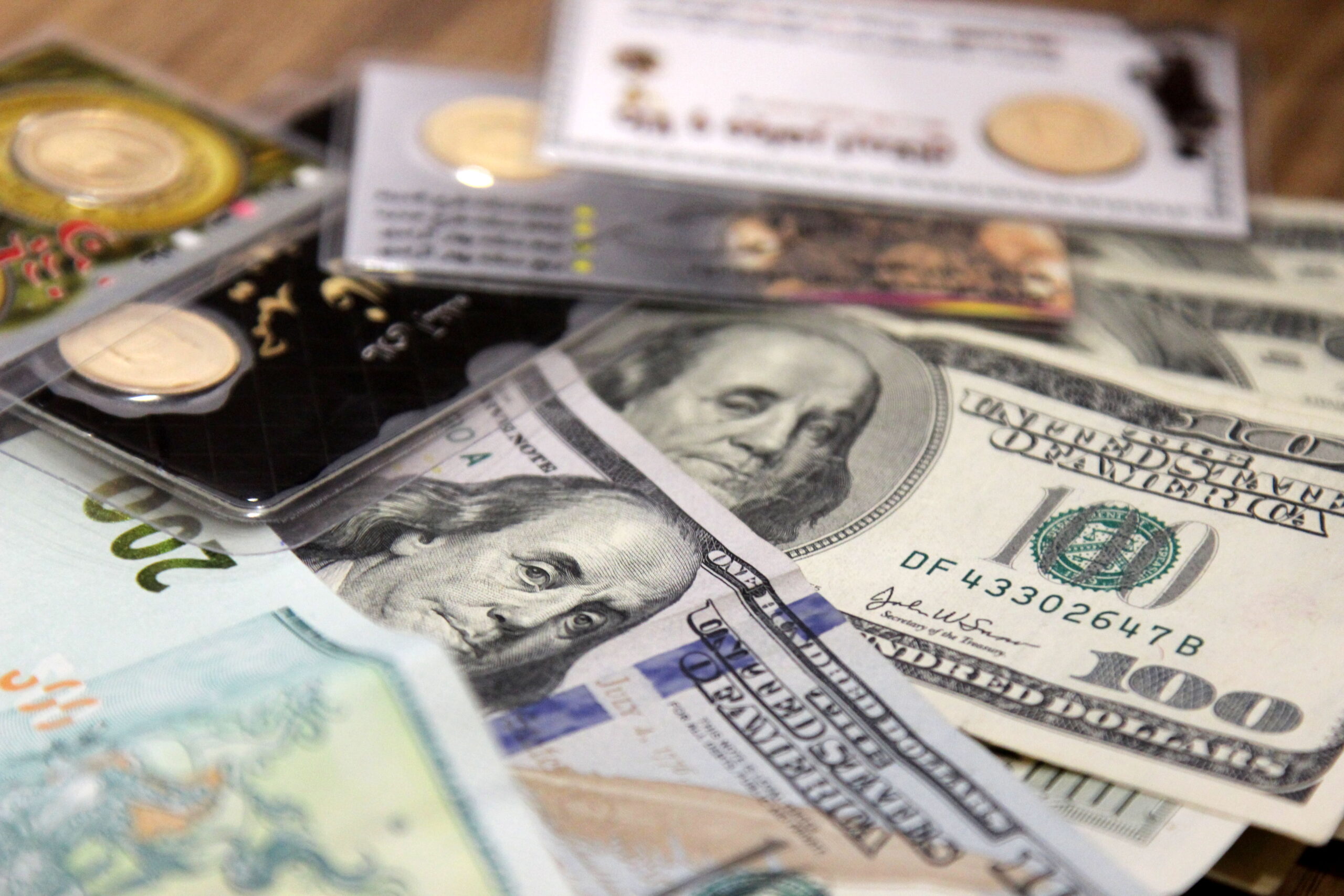تداوم حضور بازارساز در کنار کاهش تقاضا باعث روند نزولی نرخ ارز شد